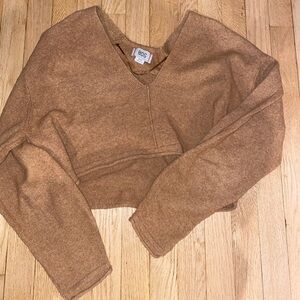 BDG Cropped Long Sleeve Sweatshirt